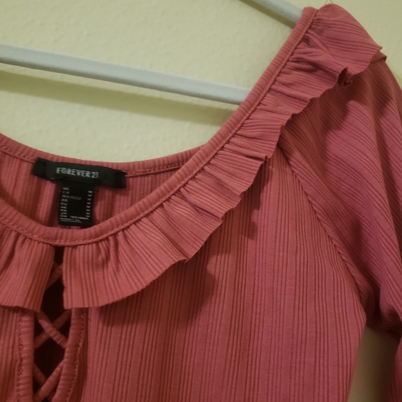 Forever 21 Long-Sleeved Ruffle Rib Knit Bodysuit - Picture 3 of 3